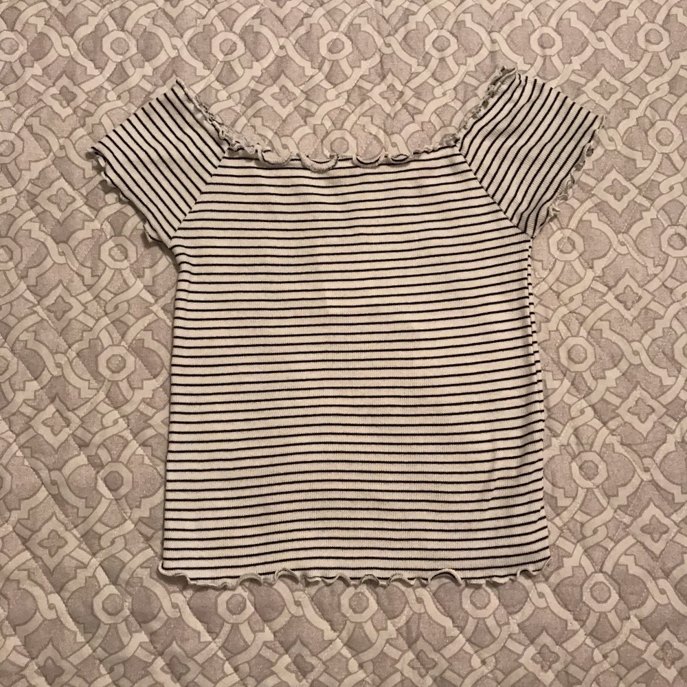 Off The Shoulder Crop Top